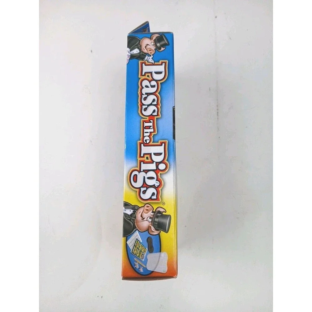 NEW PASS THE PIGS Game Dice Classic Party Pocket Travel Game 2023 NIB ALL AGES
